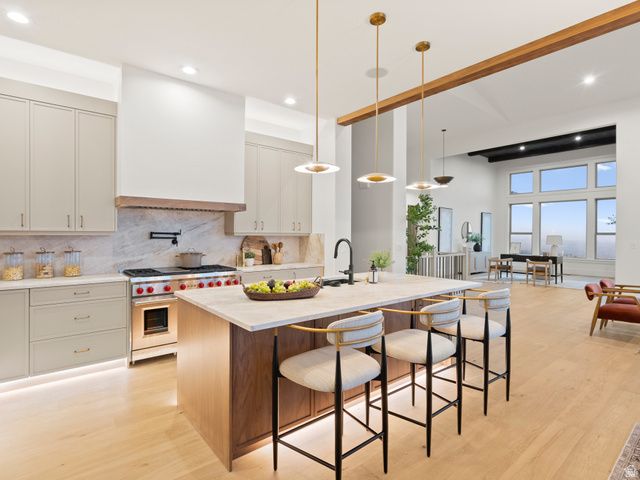 871 N SANDHURST DR, Salt Lake City, UT 84103