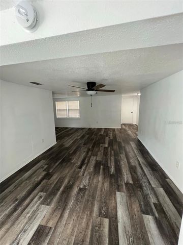 8206 CLOVER HILL LOOP, Hudson, FL 34667