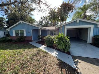 8206 CLOVER HILL LOOP, Hudson, FL 34667