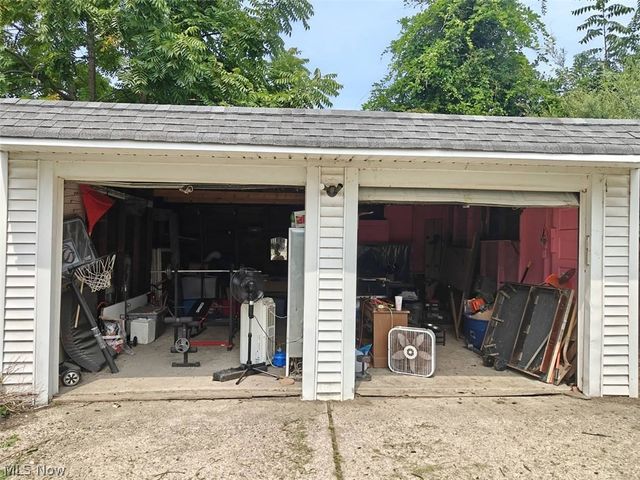 18703 Kewanee Avenue, Cleveland, OH 44119