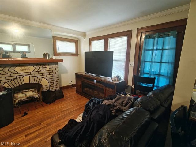 18703 Kewanee Avenue, Cleveland, OH 44119
