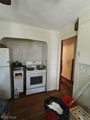 18703 Kewanee Avenue, Cleveland, OH 44119