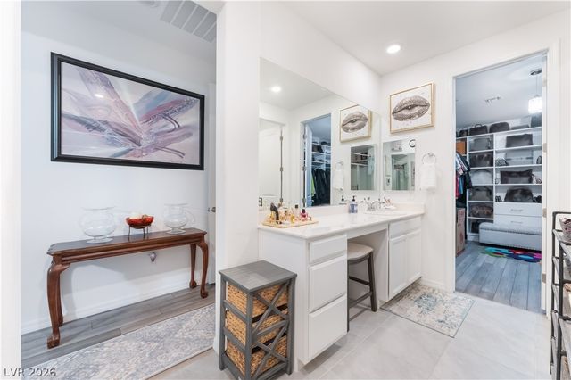 9985 Blackbark Court, Las Vegas, NV 89166