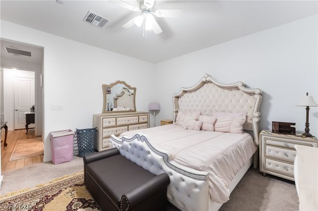 9985 Blackbark Court, Las Vegas, NV 89166