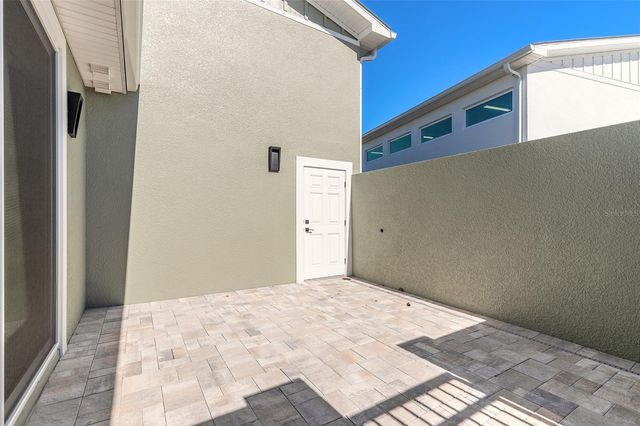 704 SKYLANE CIRCLE, Edgewater, FL 32132