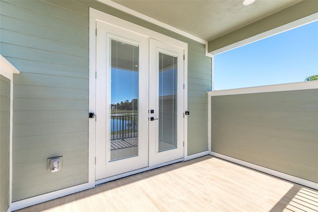 704 SKYLANE CIRCLE, Edgewater, FL 32132