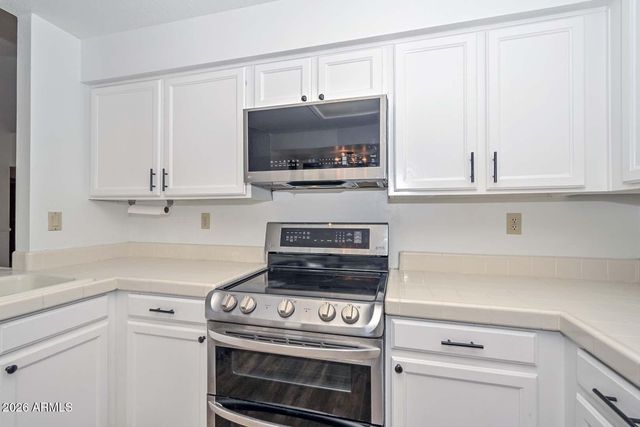 6107 W WINDROSE Drive, Glendale, AZ 85304