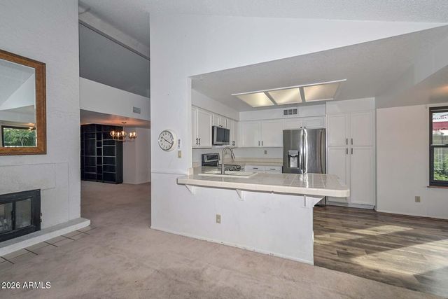 6107 W WINDROSE Drive, Glendale, AZ 85304