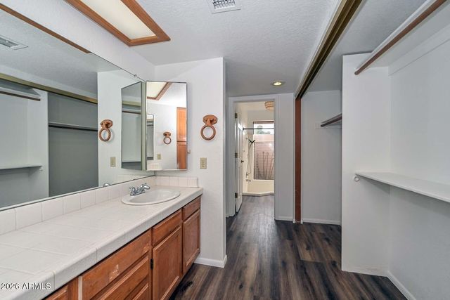 6107 W WINDROSE Drive, Glendale, AZ 85304