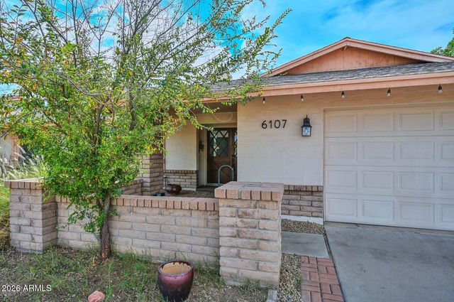 6107 W WINDROSE Drive, Glendale, AZ 85304