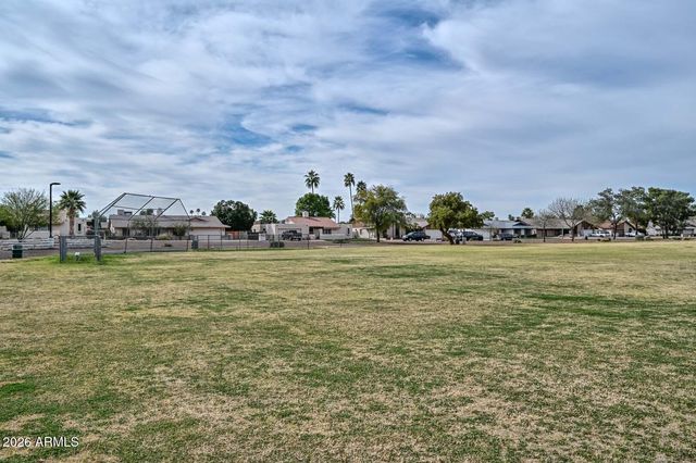 6107 W WINDROSE Drive, Glendale, AZ 85304