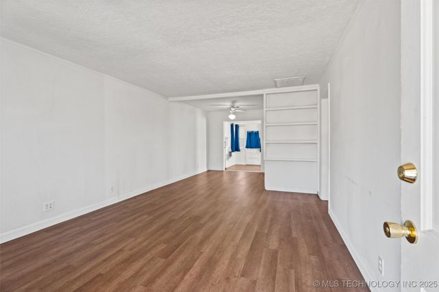 1600 S Elm Avenue, Bartlesville, OK 74003