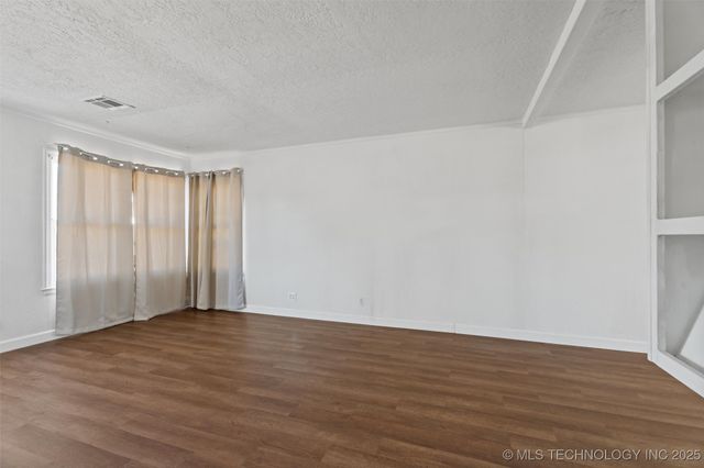 1600 S Elm Avenue, Bartlesville, OK 74003