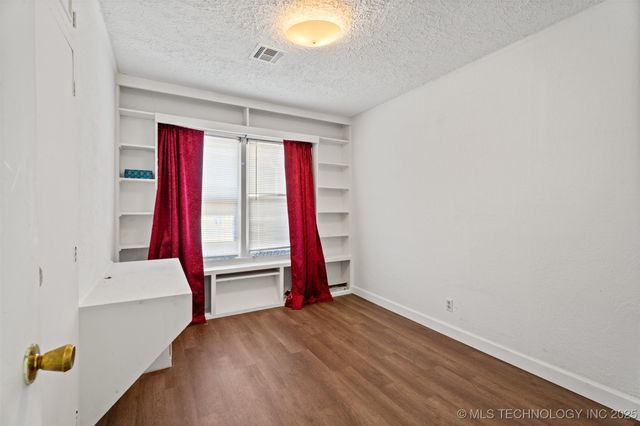 1600 S Elm Avenue, Bartlesville, OK 74003