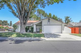 9081 Meadowdale Way, Elk Grove, CA 95624