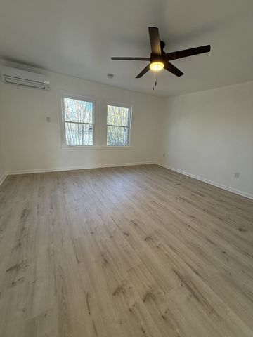 103 Springer Dr, Lawrenceburg, TN 38464