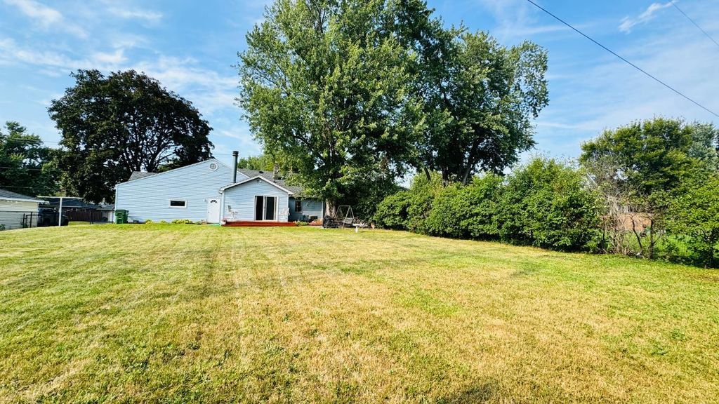 1716 Oakcrest Avenue, Roseville, MN 55113 — photo 3