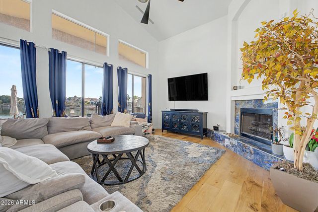 5477 W QUAIL Avenue, Glendale, AZ 85308