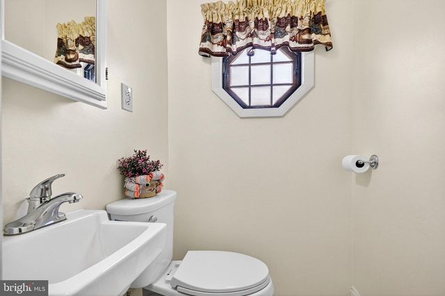 1105 PARKSIDE AVE, Ewing, NJ 08618