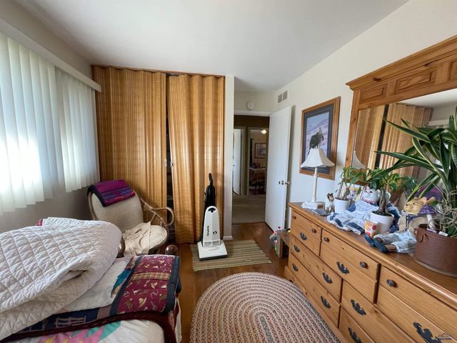 3452 BROOKSIDE DR, Rapid City, SD 57702