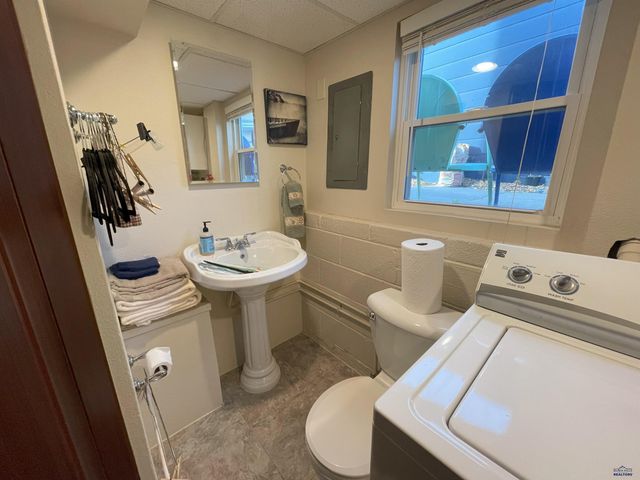 3452 BROOKSIDE DR, Rapid City, SD 57702