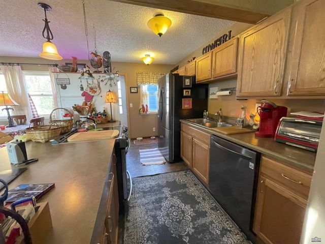 3452 BROOKSIDE DR, Rapid City, SD 57702