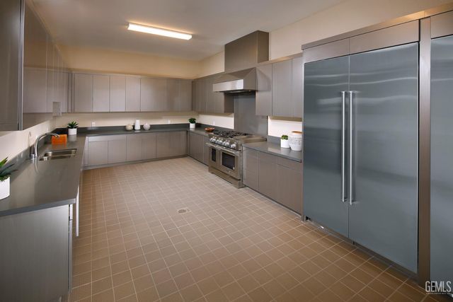 12711 Petaluma, Bakersfield, CA 93311