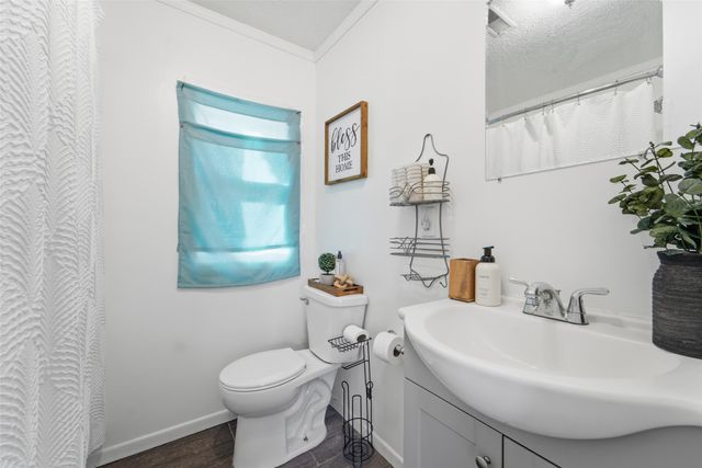 2644 Chicago Avenue, Des Moines, IA 50317