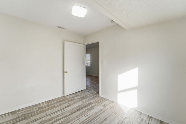 2644 Chicago Avenue, Des Moines, IA 50317