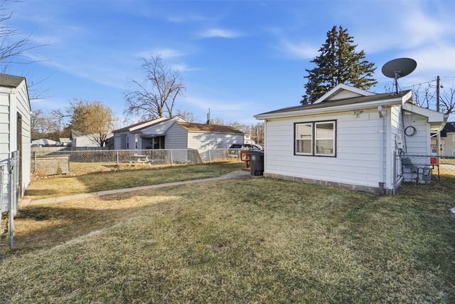 2644 Chicago Avenue, Des Moines, IA 50317