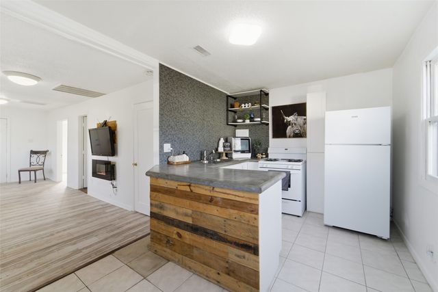 2644 Chicago Avenue, Des Moines, IA 50317