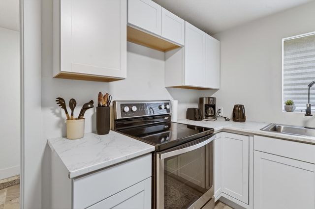 1608 W Maxwell Ave, Spokane, WA 99202