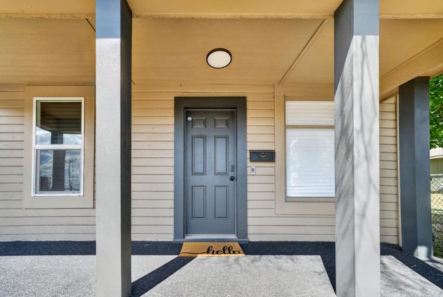 1608 W Maxwell Ave, Spokane, WA 99202