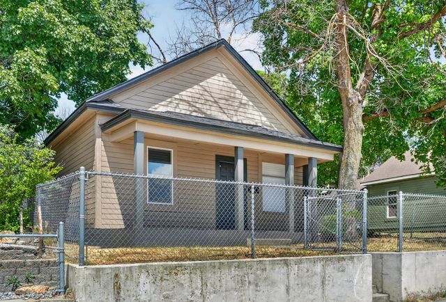 1608 W Maxwell Ave, Spokane, WA 99202