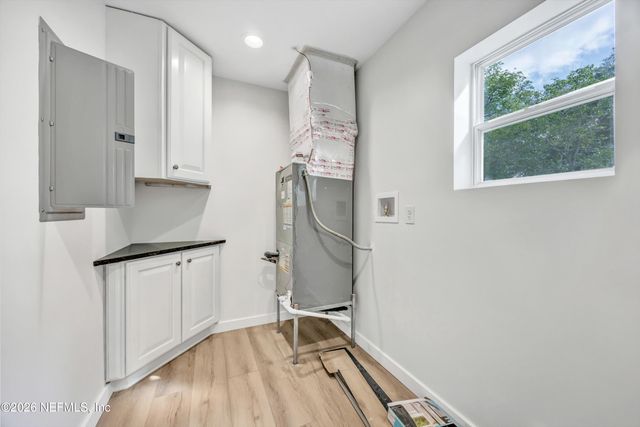 8924 LOPEZ Court, Jacksonville, FL 32216