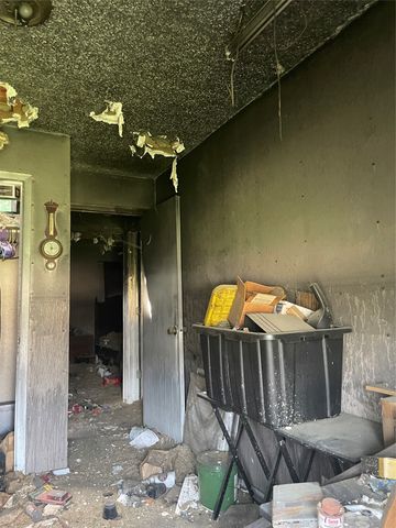 403 S 1st Street, Sanger, TX 76266