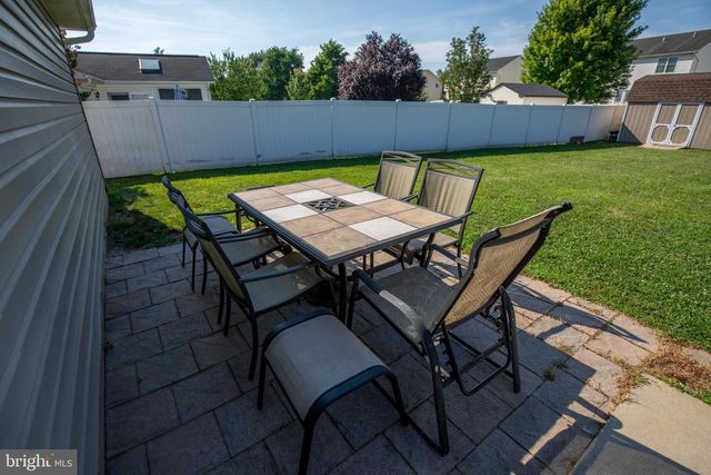 345 CLOSE DR, Martinsburg, WV 25404