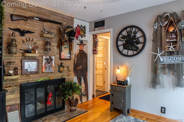 17751 Mayfield Street, Livonia, MI 48152