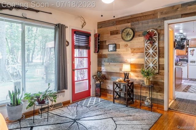 17751 Mayfield Street, Livonia, MI 48152