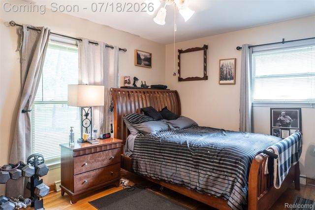 17751 Mayfield Street, Livonia, MI 48152