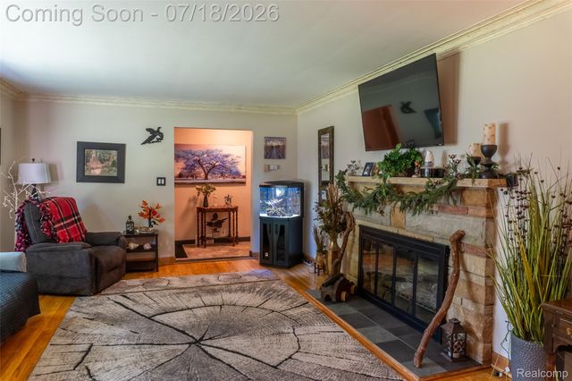 17751 Mayfield Street, Livonia, MI 48152