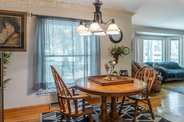 17751 Mayfield Street, Livonia, MI 48152