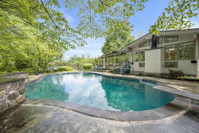 7104 OAK FOREST LN, Bethesda, MD 20817