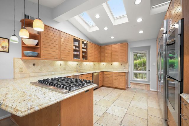 7104 OAK FOREST LN, Bethesda, MD 20817