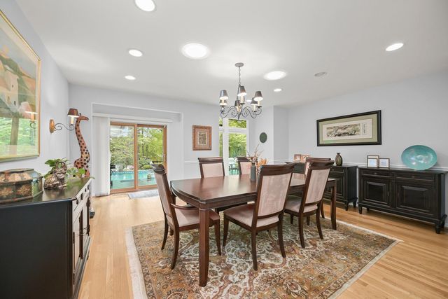 7104 OAK FOREST LN, Bethesda, MD 20817