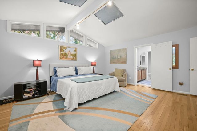 7104 OAK FOREST LN, Bethesda, MD 20817
