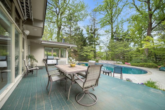 7104 OAK FOREST LN, Bethesda, MD 20817