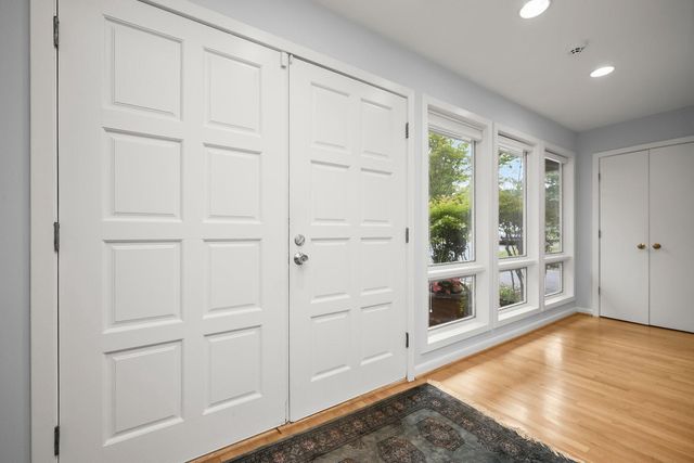 7104 OAK FOREST LN, Bethesda, MD 20817