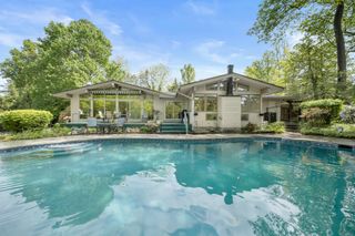 7104 OAK FOREST LN, Bethesda, MD 20817