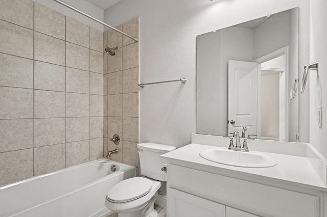 1425 Waverley Drive, Greenville, TX 75402